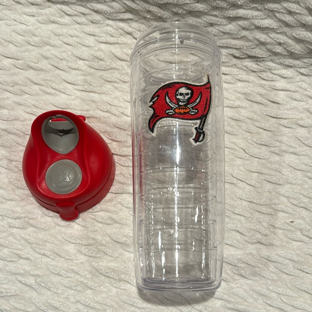 Tervis tampa bay buccaneers water tumbler 24 oz
